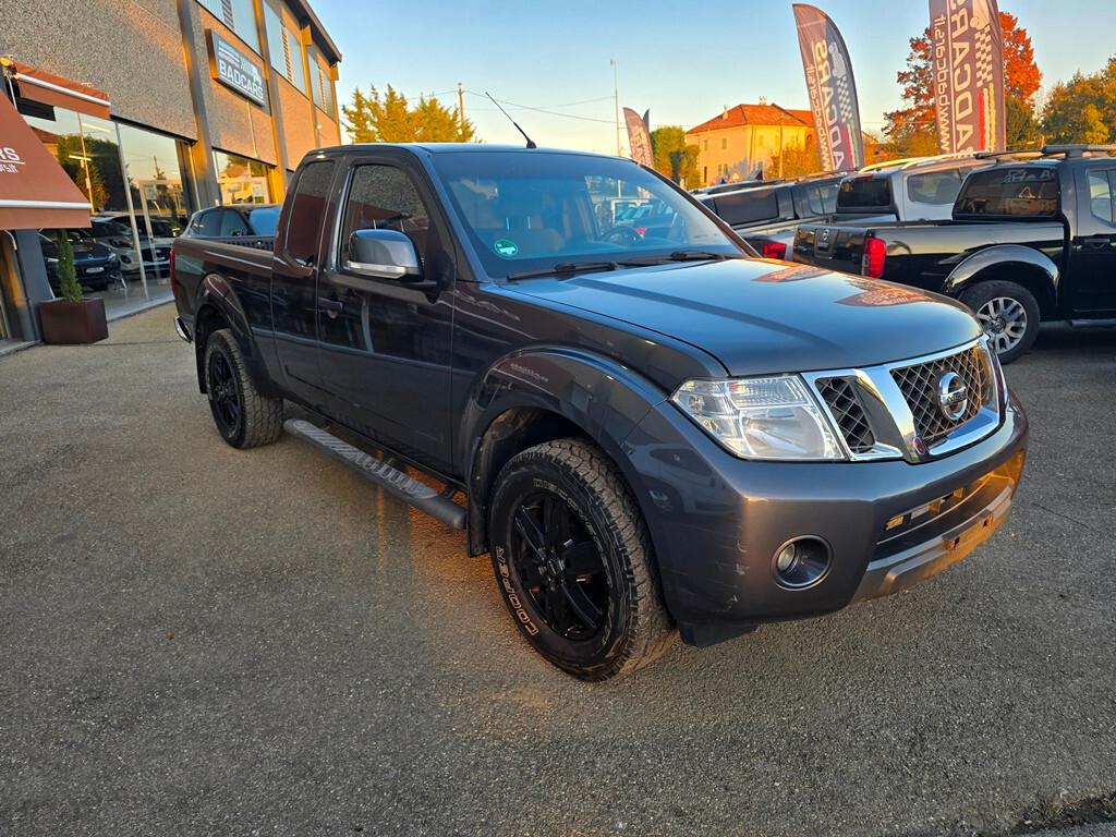 Nissan Navara 2.5 dCi 190CV King Cab LE DA VETRINA!