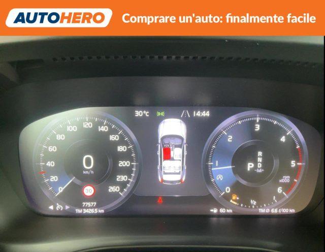 VOLVO XC40 D3 2WD Momentum