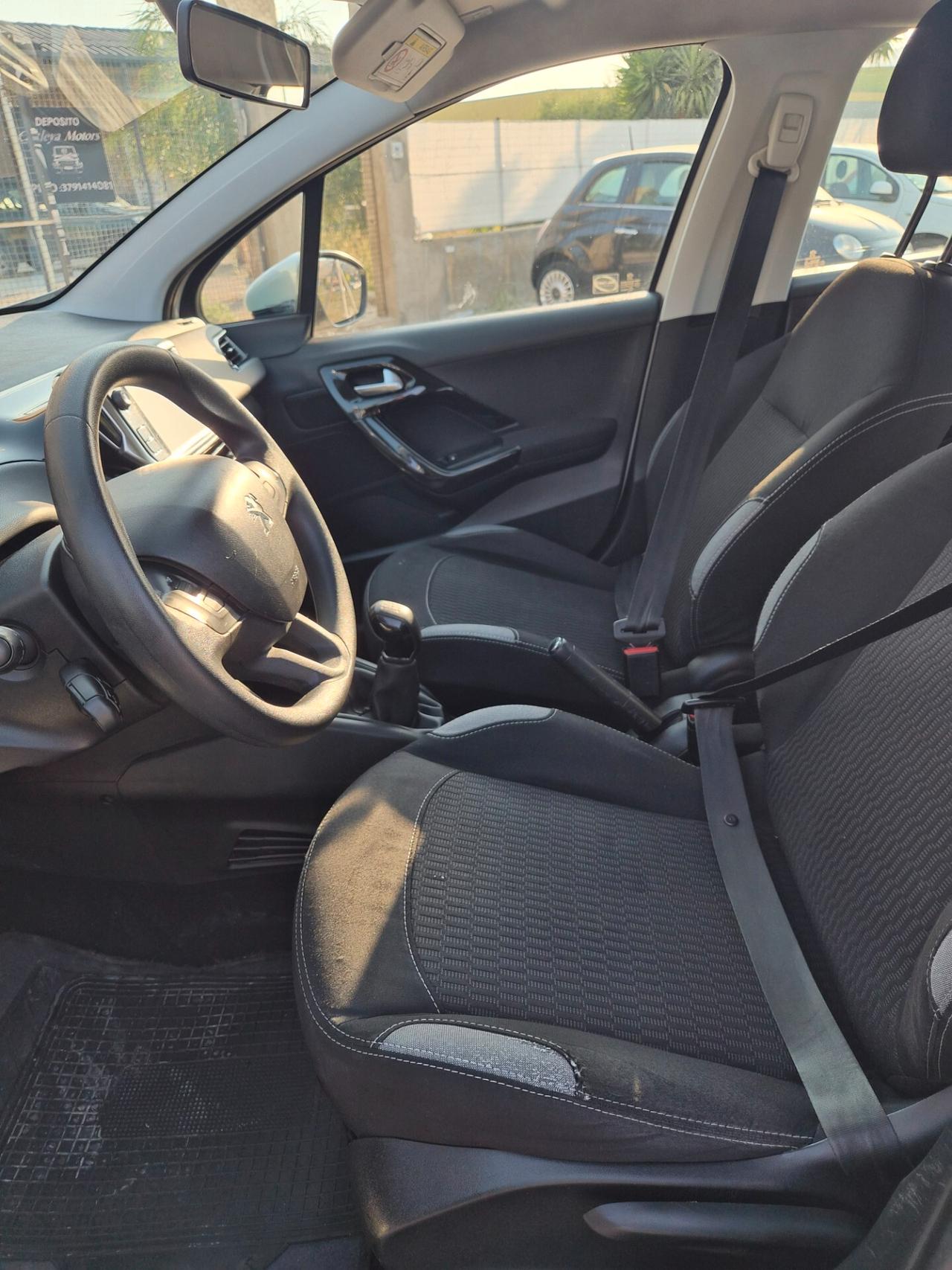 Peugeot 208 BlueHDi 75cv Active