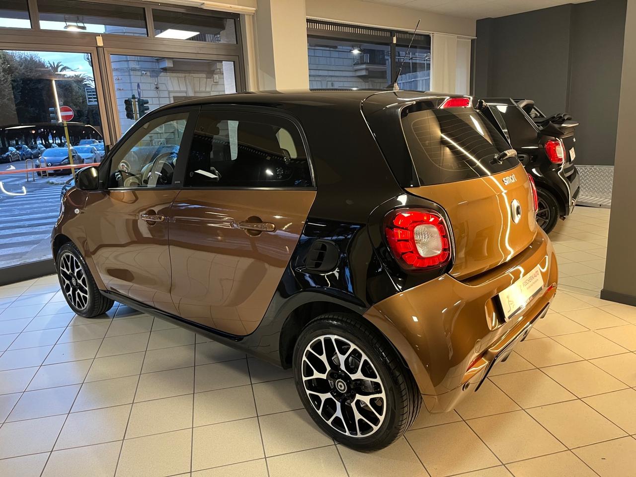 Smart ForFour 90 0.9 Turbo All. Brabus