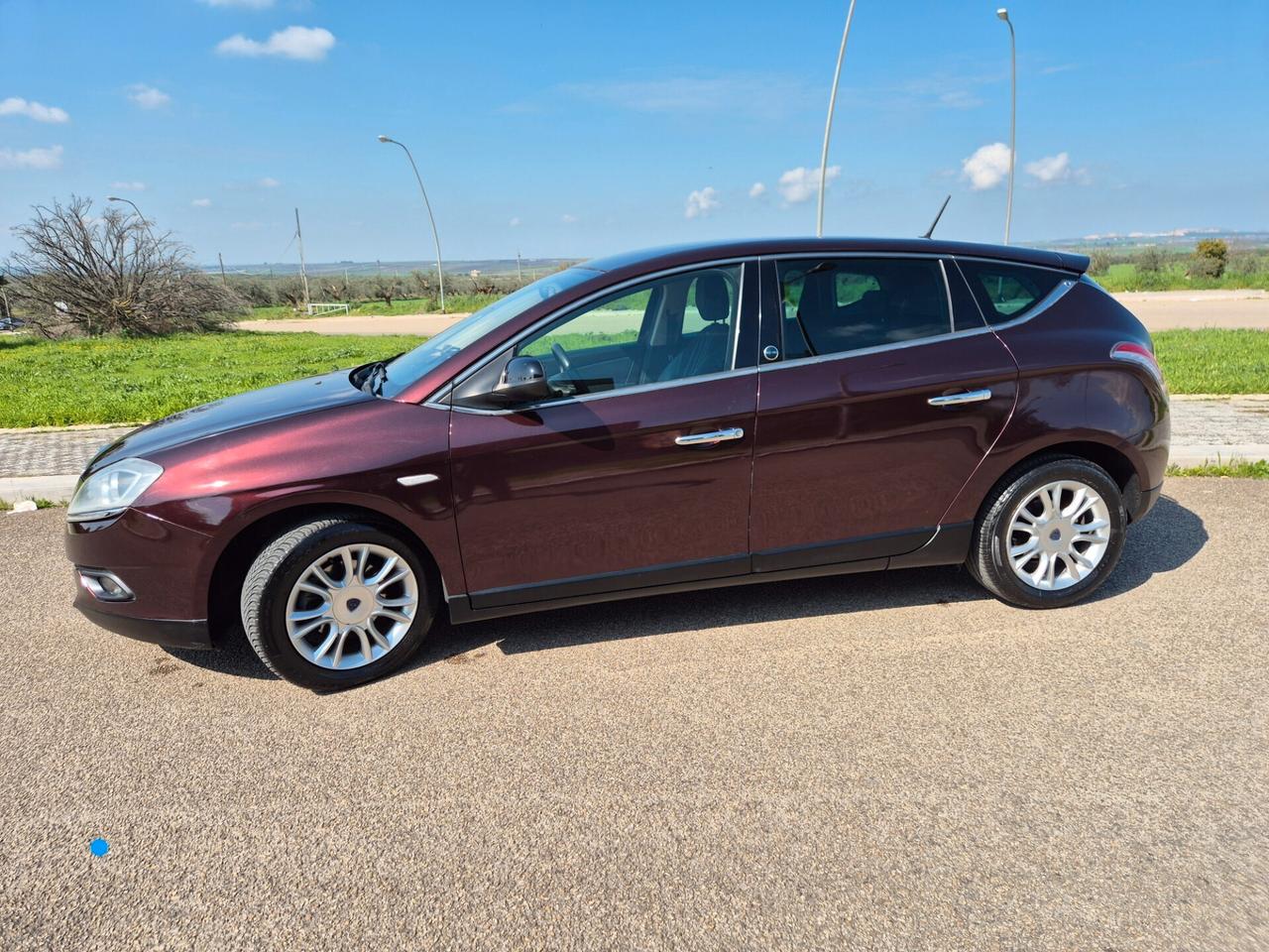 Lancia Delta ecochic 1.4 T-Jet 120 CV gpl anno 2013