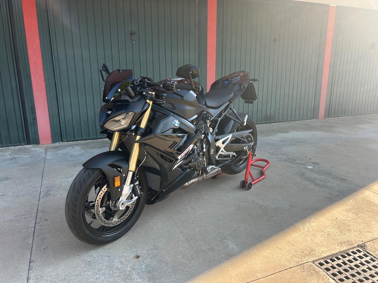 BMW S 1000 R Dynamic Pro – 2025 | 2.591 km