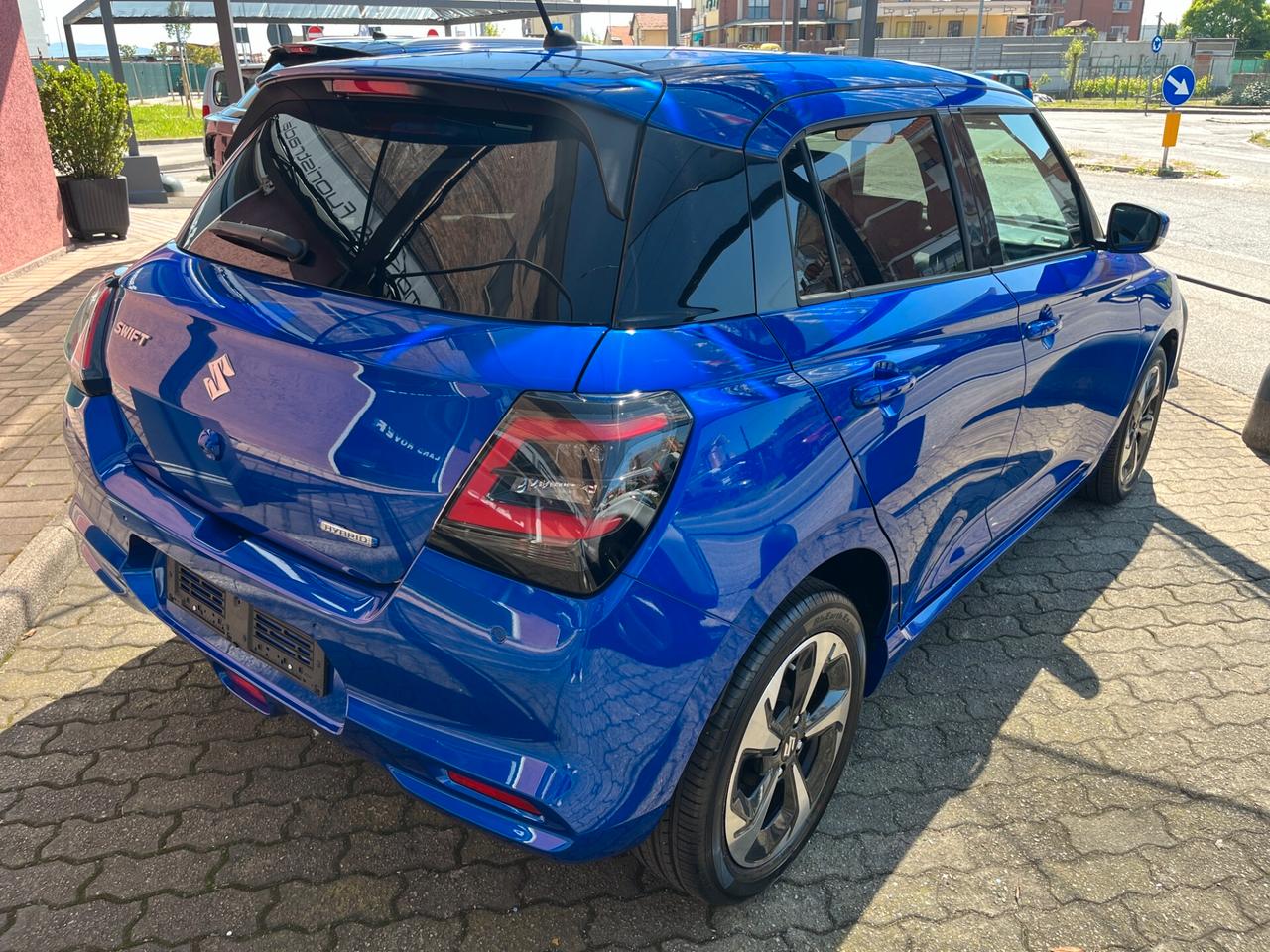 Suzuki Swift 1.2 hybrid Auto KmZero
