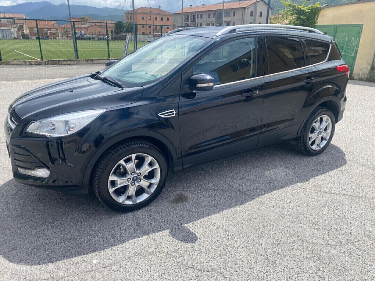 Ford Kuga 2.0 TDCI 140 CV 4WD Titanium
