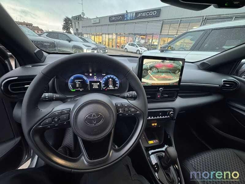 Toyota Yaris 1.5h 130 Lounge
