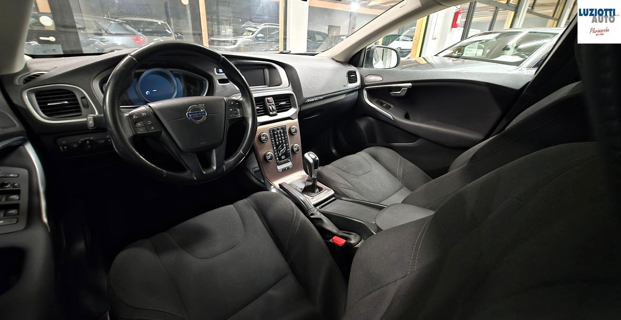 Volvo V40 Cross Country D2