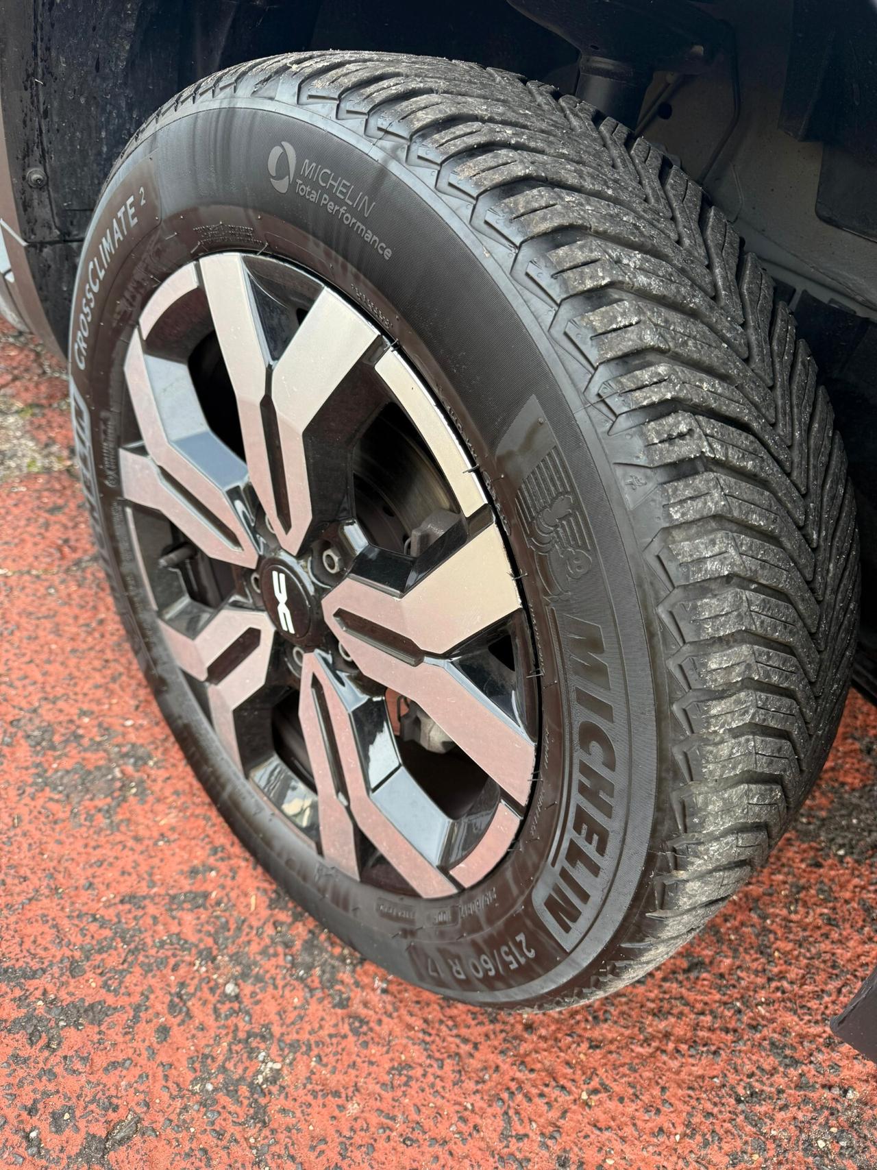 Dacia Duster GPL 101cv *RETROCAMERA*