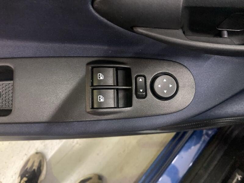 Lancia Ypsilon III 2015 1.0 firefly hybrid Gold s&s 70cv