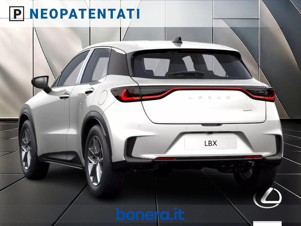 Lexus LBX 1.5 Hybrid Class 2WD e-CVT