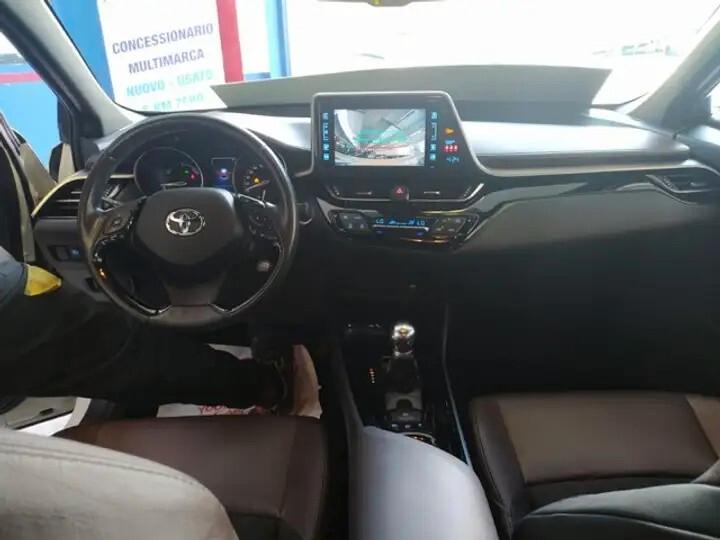 Toyota C-HR 1.8 Hybrid E-CVT Lounge