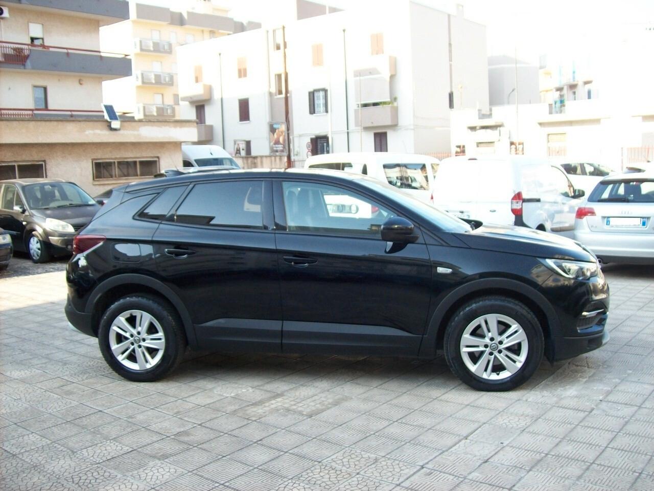 Opel Grandland X 1.5 diesel Ecotec 130CV AT8 Innovation
