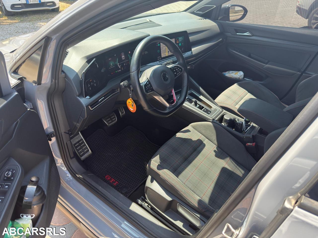 VOLKSWAGEN - Golf VIII - GTI Perf. 2.0 245CV TSI D