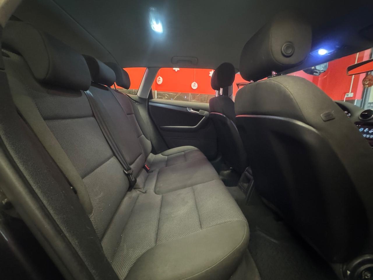 Audi A3 SPB 1.6 TDI 105 CV CR Ambition