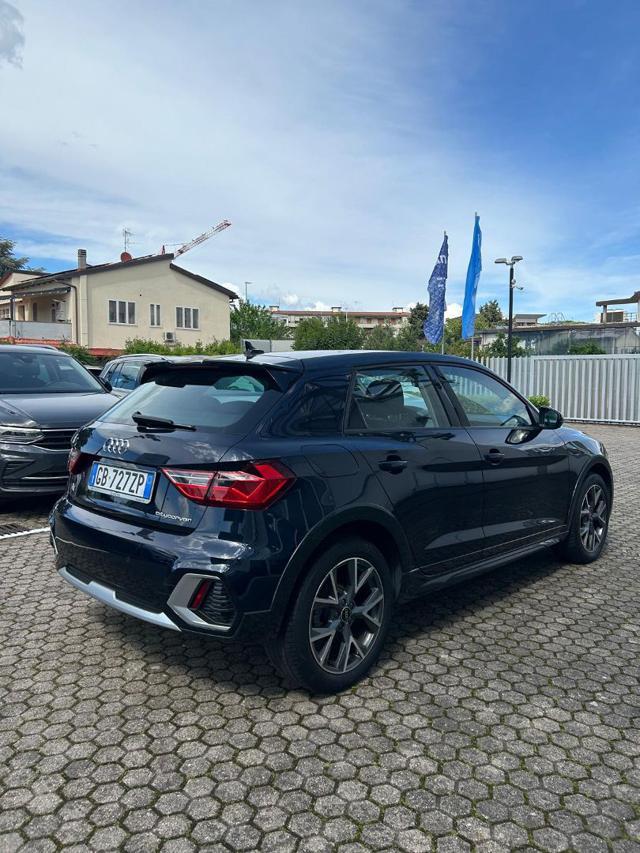 AUDI A1 citycarver 35 TFSI Admired