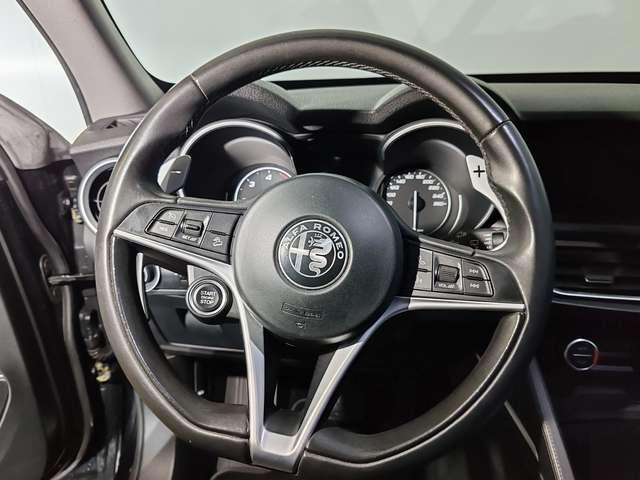 Alfa Romeo Stelvio 2.2d 190cv Q4 Navi + Palette al Volante + Camera