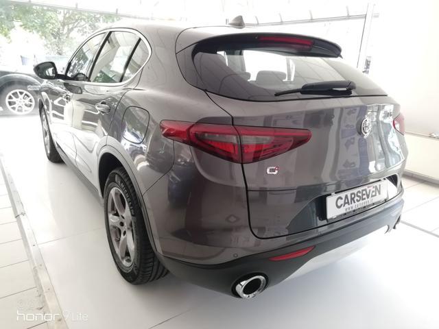 ALFA ROMEO Stelvio 2.0 Turbo 200 CV AT8 Q4 Super