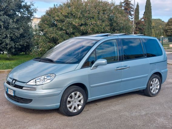 Peugeot 807 2.2 HDi 7 posti
