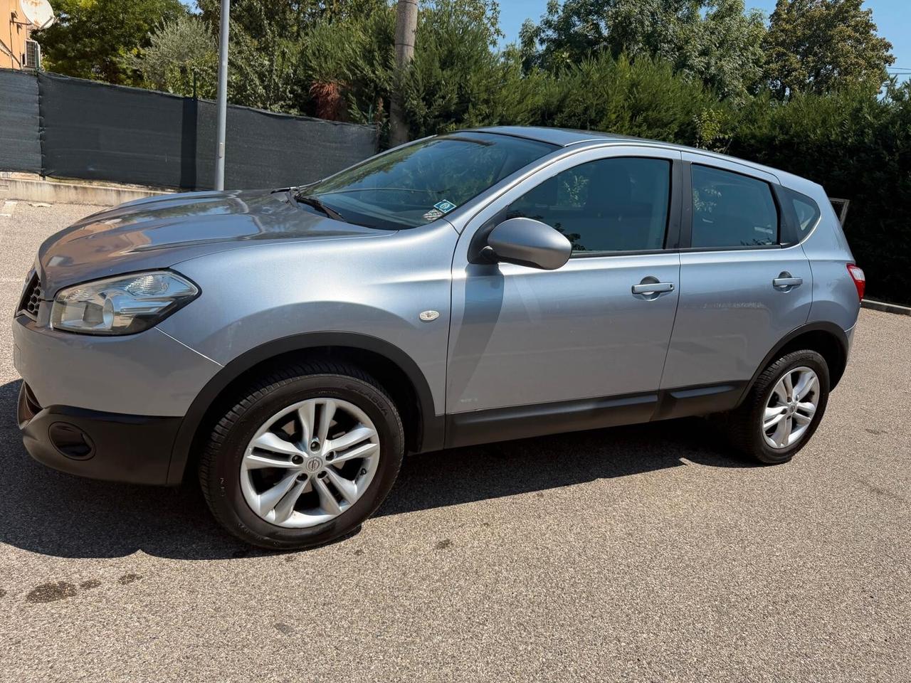 Nissan Qashqai 1.6 dci - NEOPATENTATI - 12 MESI DI GARANZIA -