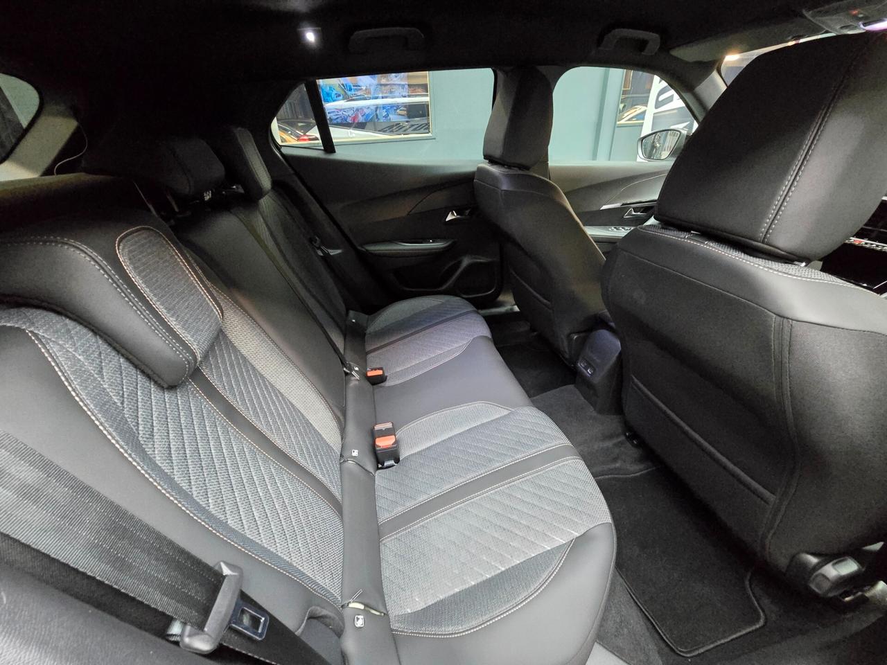 PEUGEOT 2008 ALLURE 1.2 HYBRID E-DCS 136CV