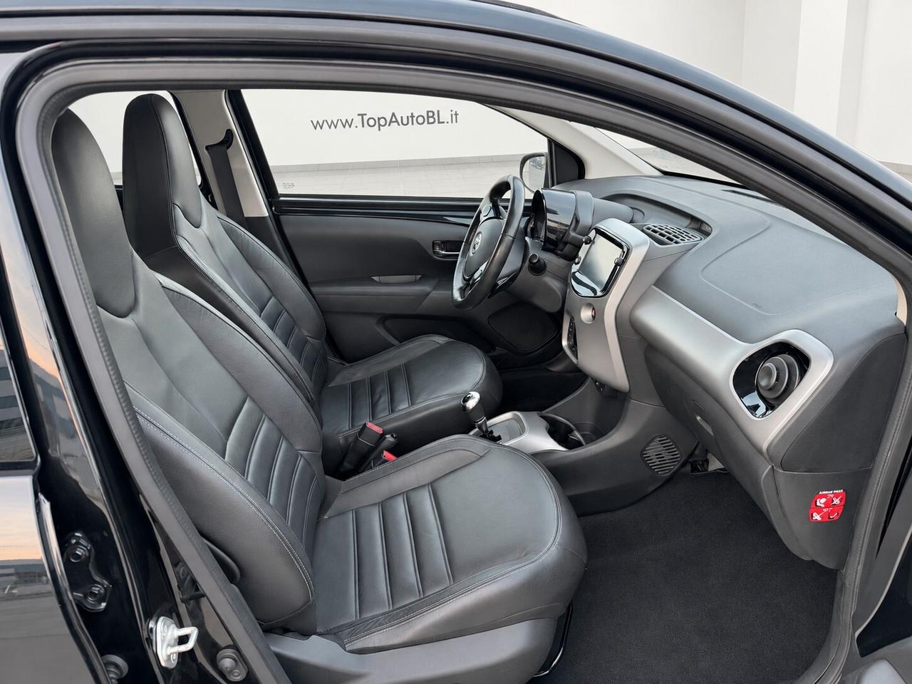 Toyota Aygo Connect 1.0 VVT-i 72 CV 5 porte x-wave MMT