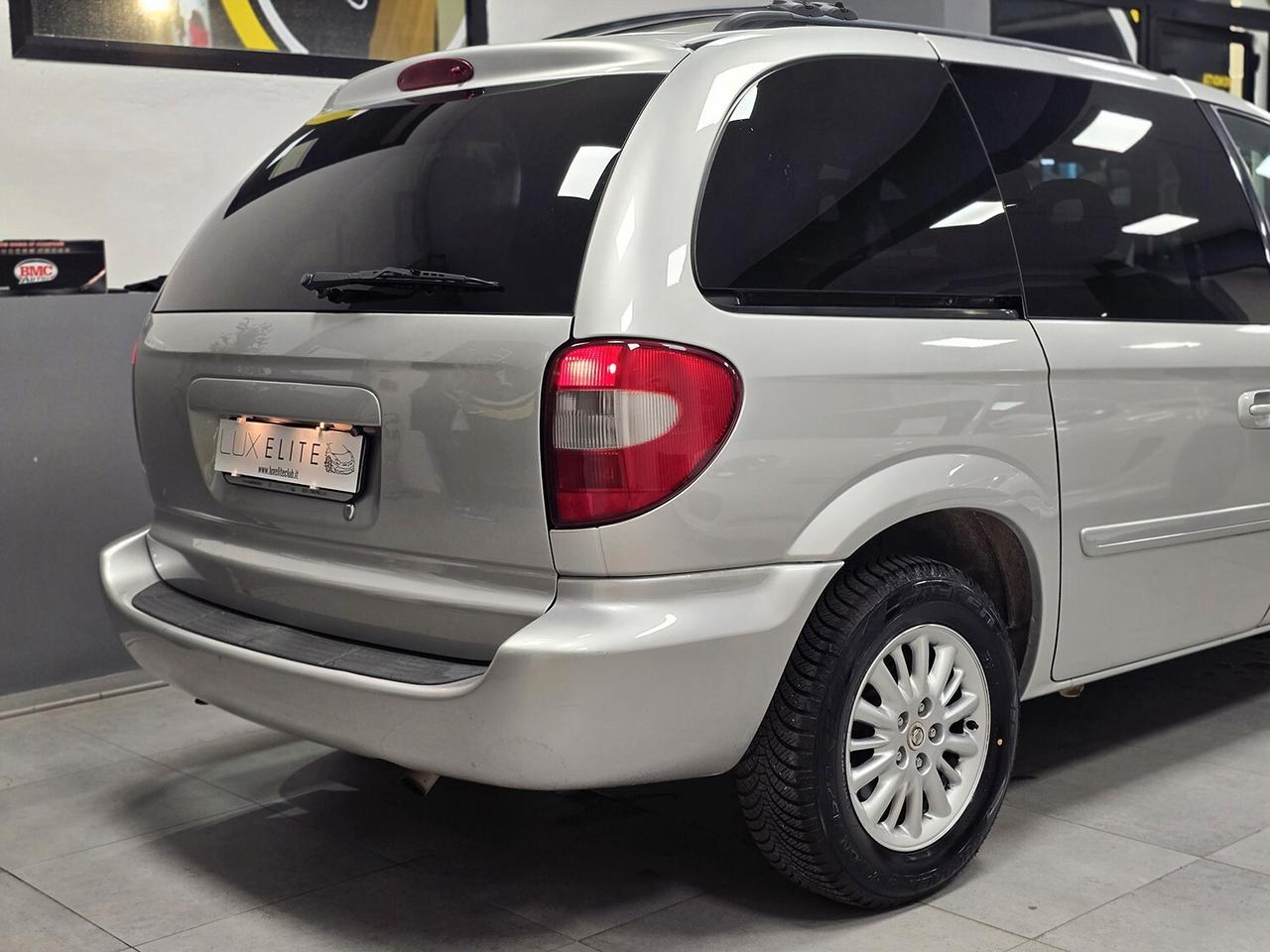 Chrysler Voyager 2.5 143cv 7 posti! 1st class! display! GAR.12 MESI