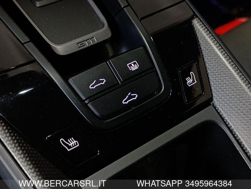 Porsche 911 Carrera 4 GTS