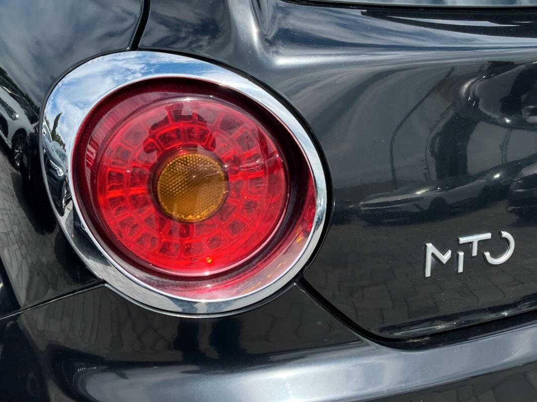 Alfa Romeo MiTo 1.4 m.air Distinctive 105cv - GPL