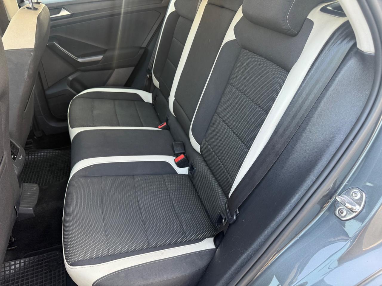 Volkswagen T-Roc 2.0 TDI SCR 150 cavalli anno 2020