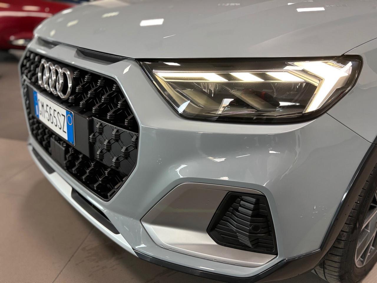 Audi A1 allstreet 30 TFSI S tronic Identity Contrast