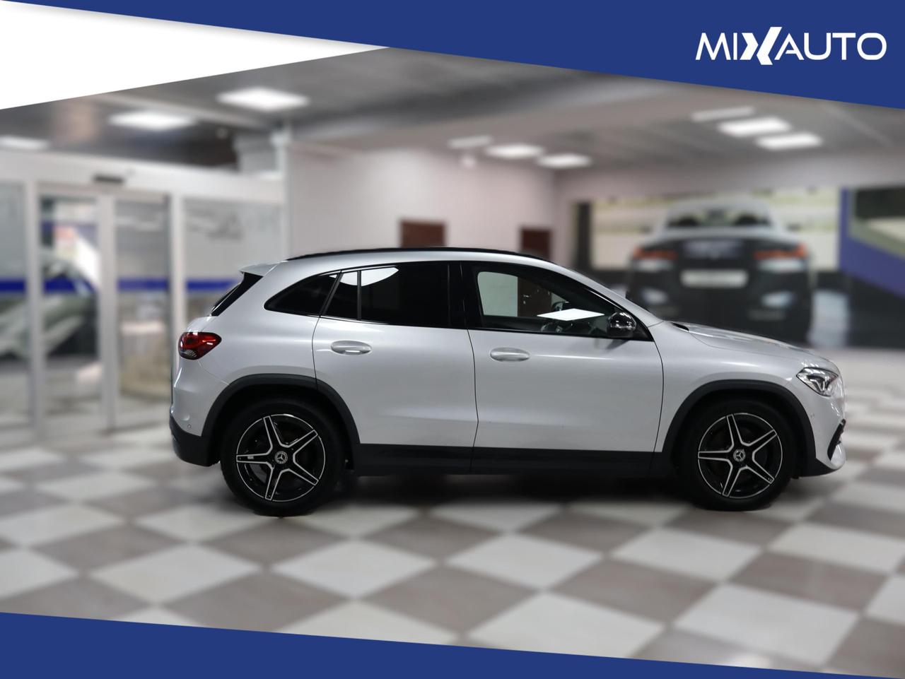 Mercedes-Benz GLA 200 D Premium AUTO