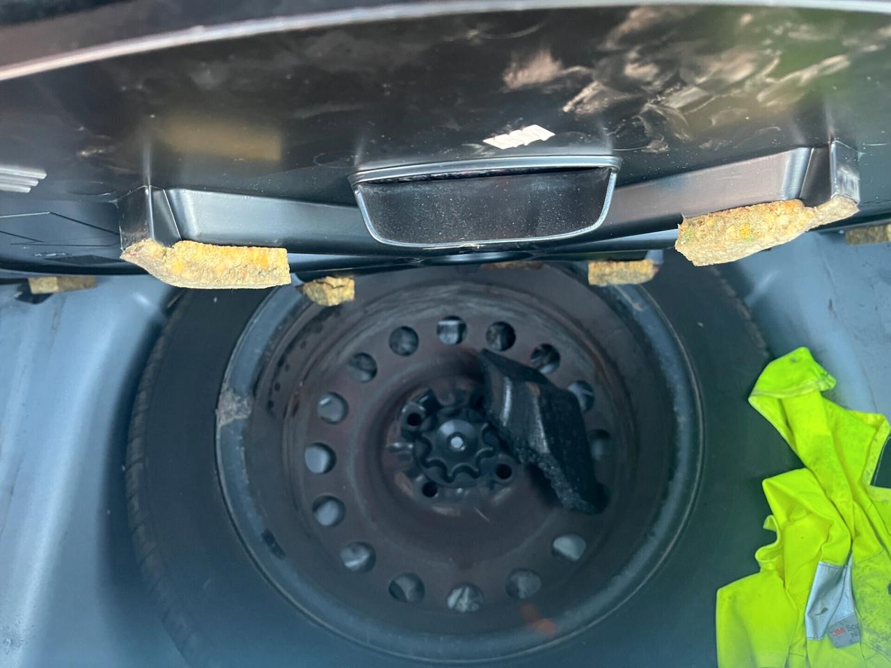 Toyota Aygo 1.0 12V VVT-i 5 porte Sol Connect Red Edition NEOPATENTATI