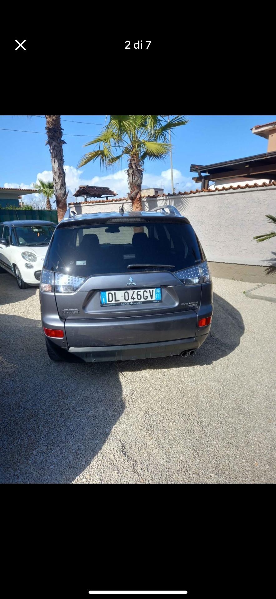 Mitsubishi Outlander 2.0 DI-D Instyle 7 p.ti DPF