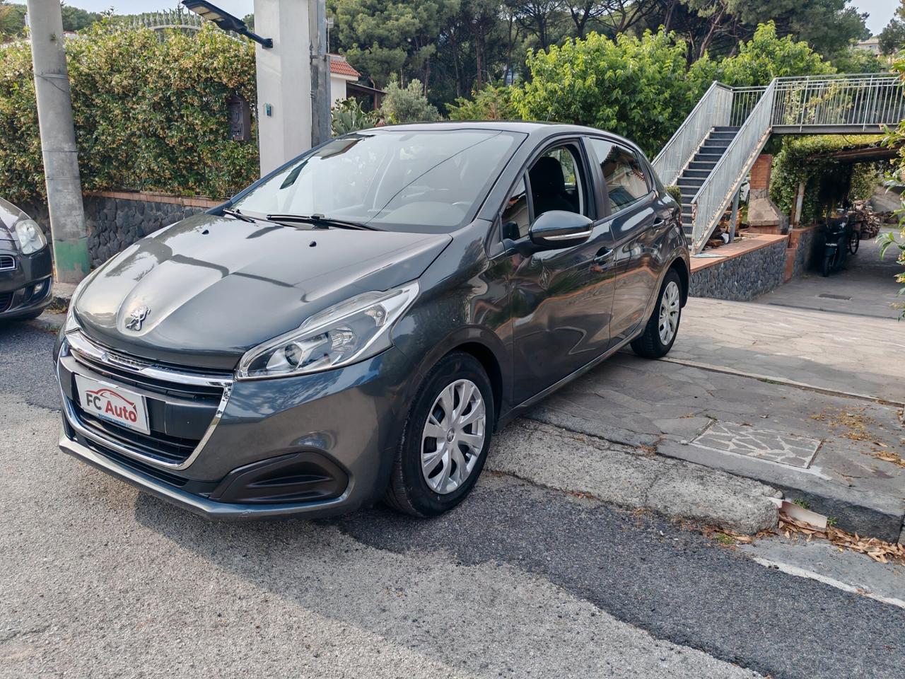 Peugeot 208 BlueHDi 75 5 porte Allure 2016