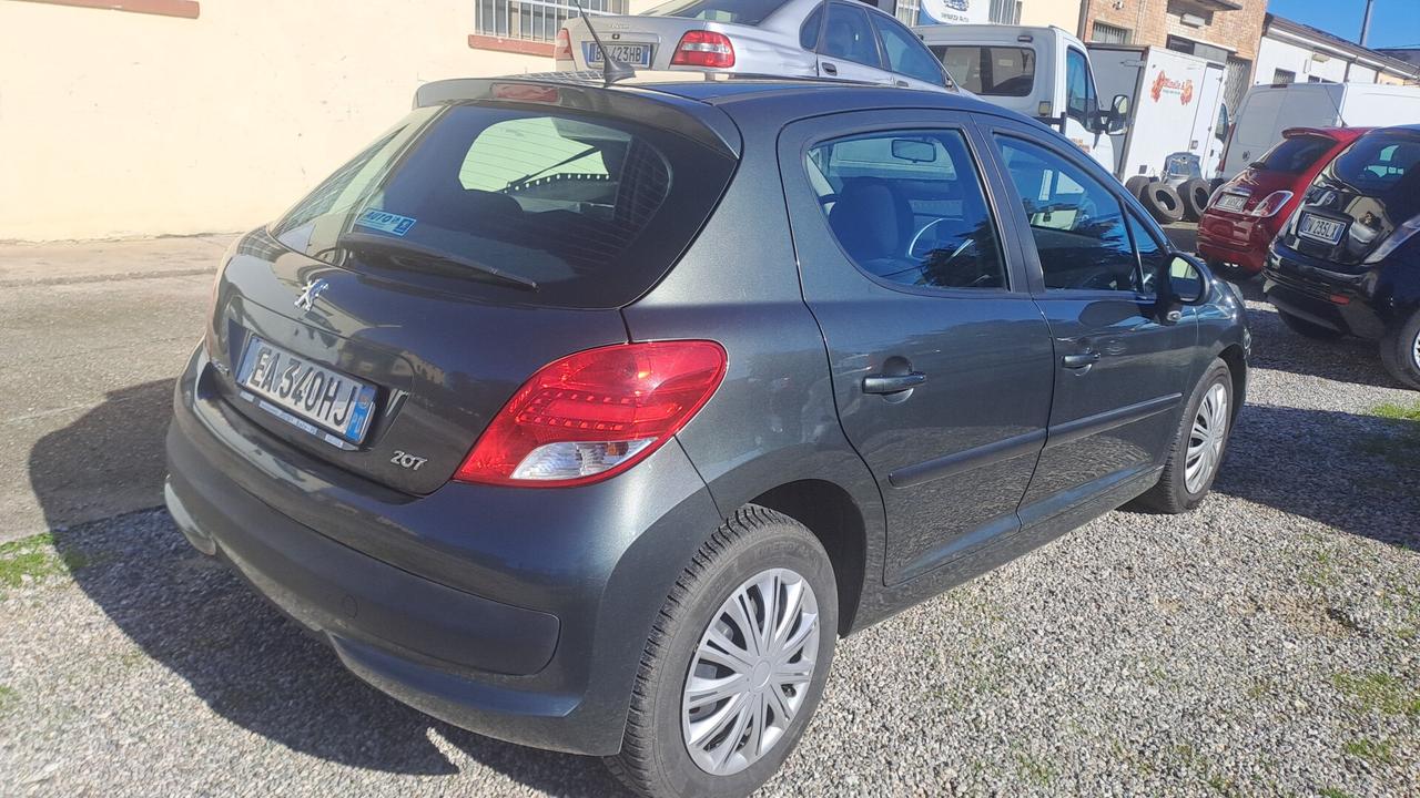 Peugeot 207 1.4 8V 75CV 5p. Energie Sport ECO GPL