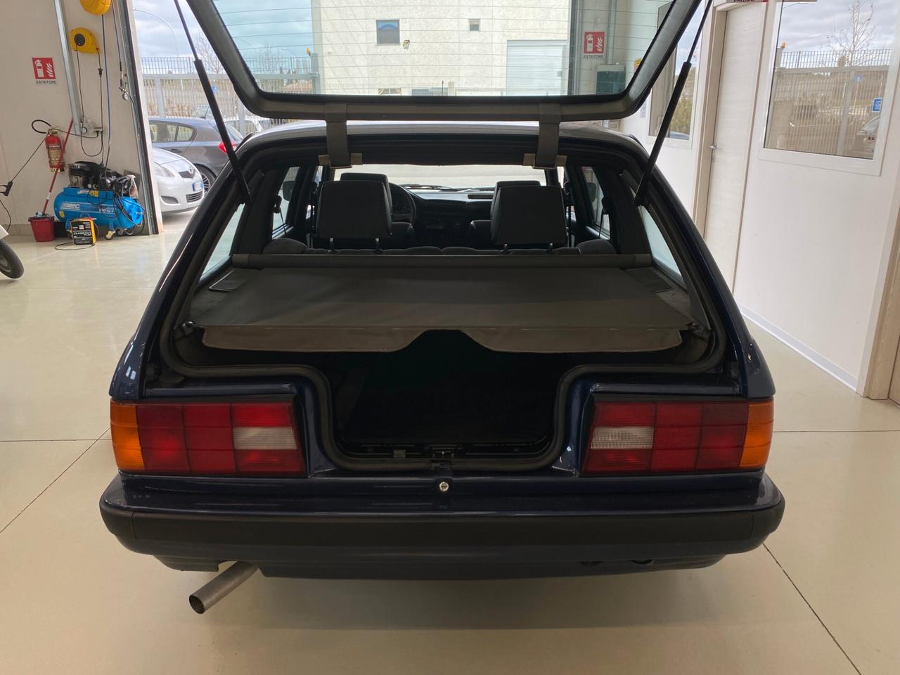 Bmw 318 BMW Serie 3 Touring E30 318i GPL 116CV - AUTO