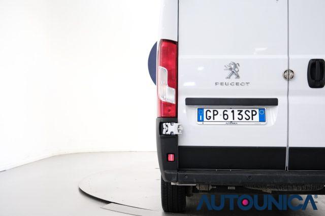 PEUGEOT Boxer 335 2.2 BLUEHDI 140 S&S PLM-TM FURGONE