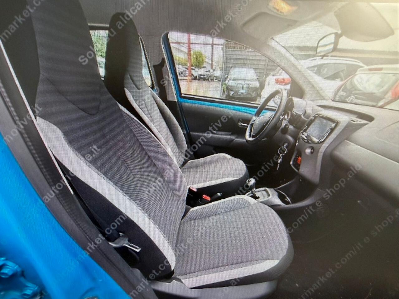 Toyota Aygo Connect 1.0 VVT-i 72 CV 5 porte x-fun MMT