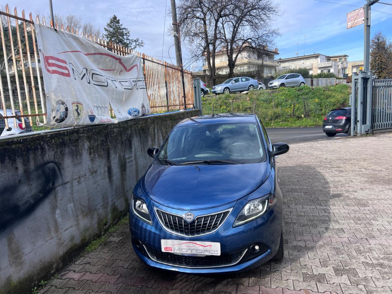 Lancia Ypsilon 1.0 FireFly 5 porte S&S Hybrid Ecochic Gold
