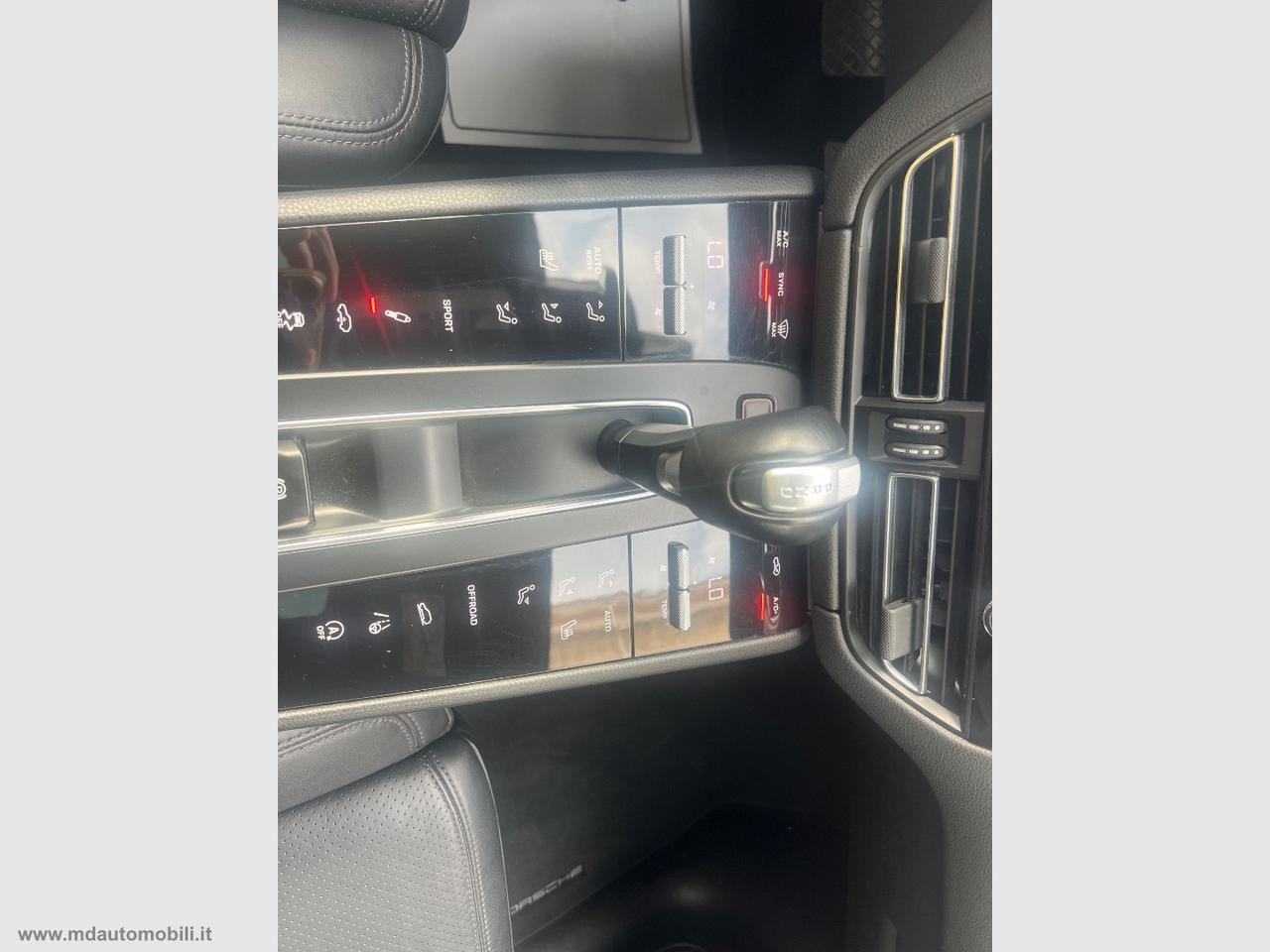 PORSCHE Macan 2.0 TETTO 21 CAMERA FULL