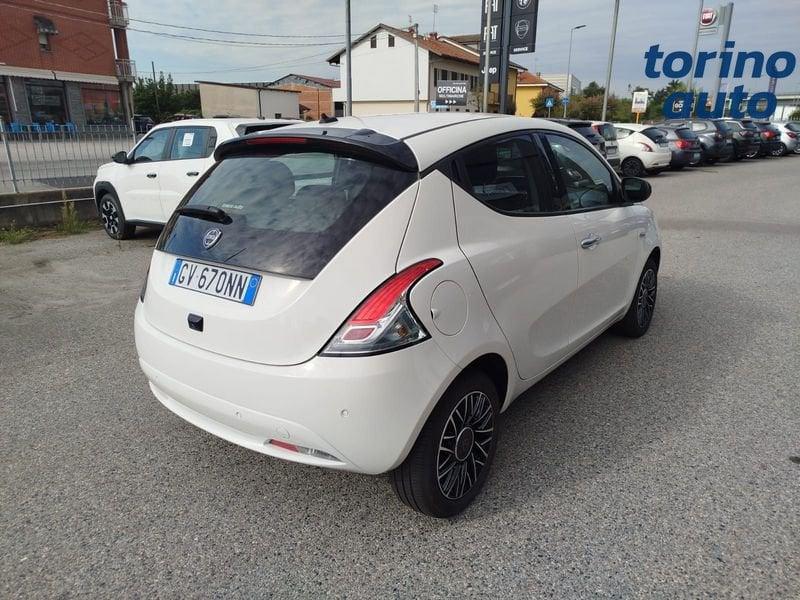 Lancia Ypsilon Ypsilon 1.0 FireFly 5 porte S&S Hybrid Platino