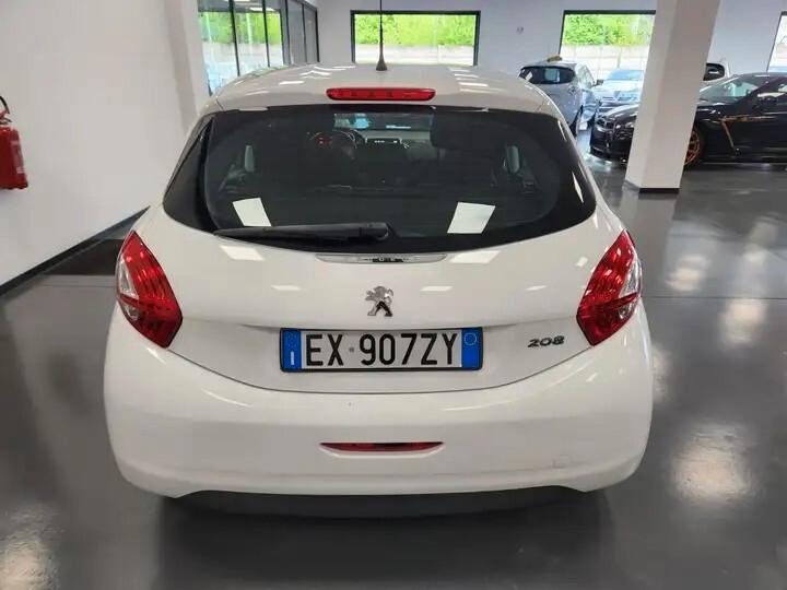 Peugeot 208 PureTech 82 5 porte Allure