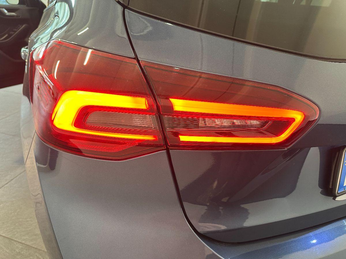 FORD Focus 1.0 EcoBoost Hybrid 125CV 5p. ST-Line