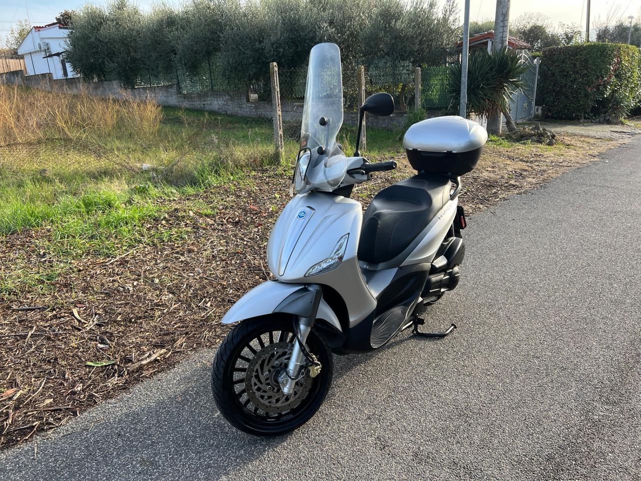Piaggio Beverly 300