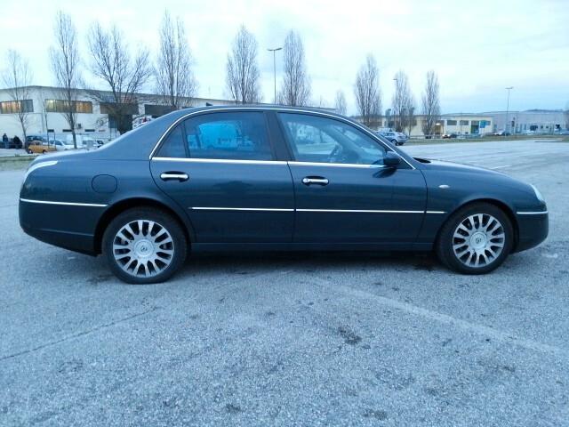 Lancia Thesis 2.4 JTD 20V aut. Executive
