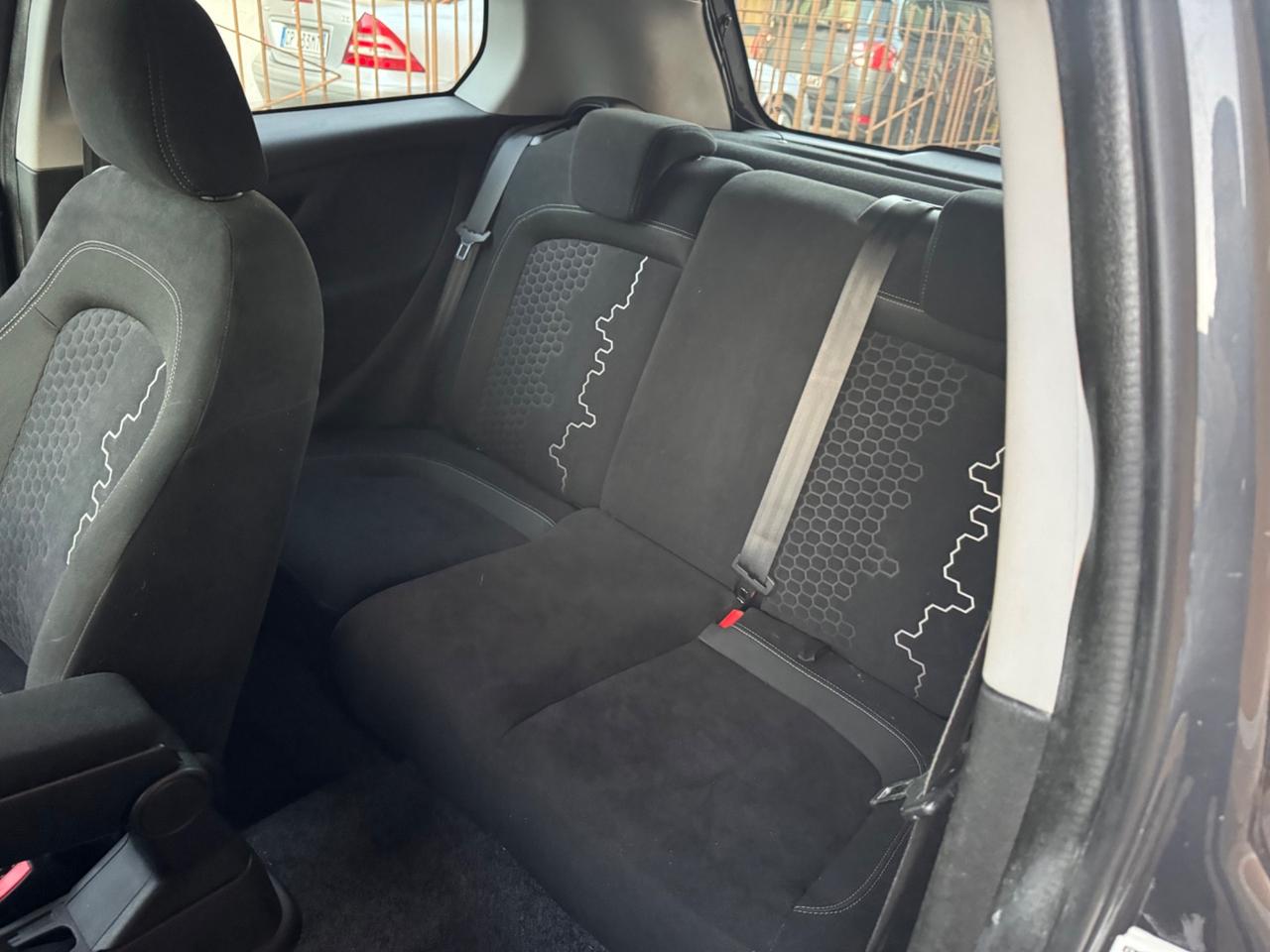 Fiat Punto 1.3 MJT II 75 CV Ok Neopatentati