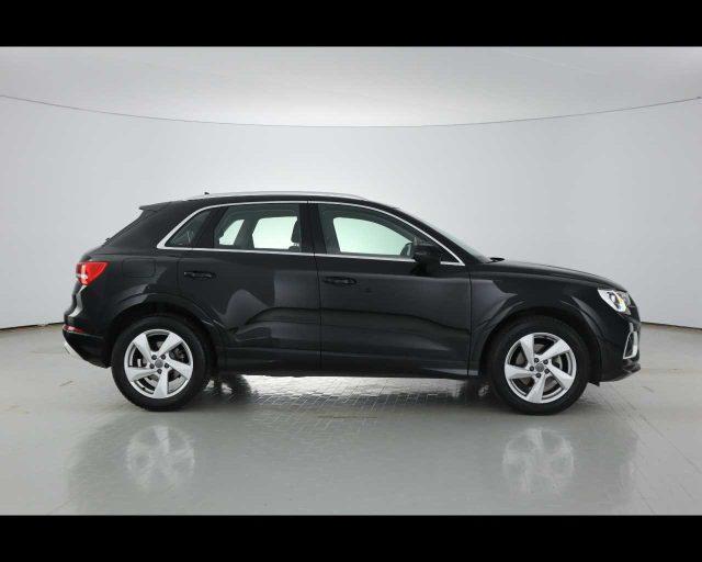 AUDI Q3 35 TDI quattro S tronic Business Advanced