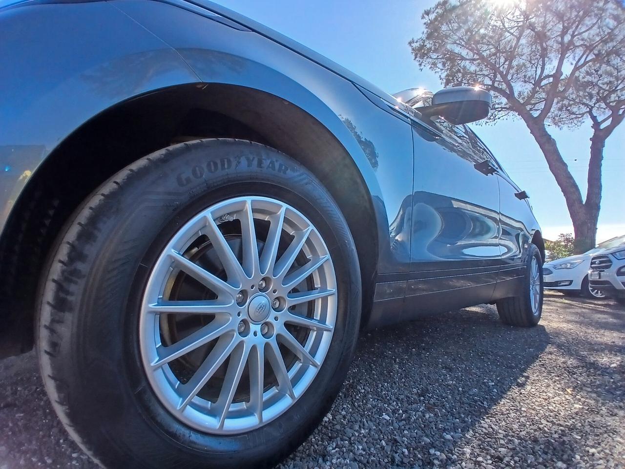 Land Rover Range Rover Velar 2.0D I4 240 CV S