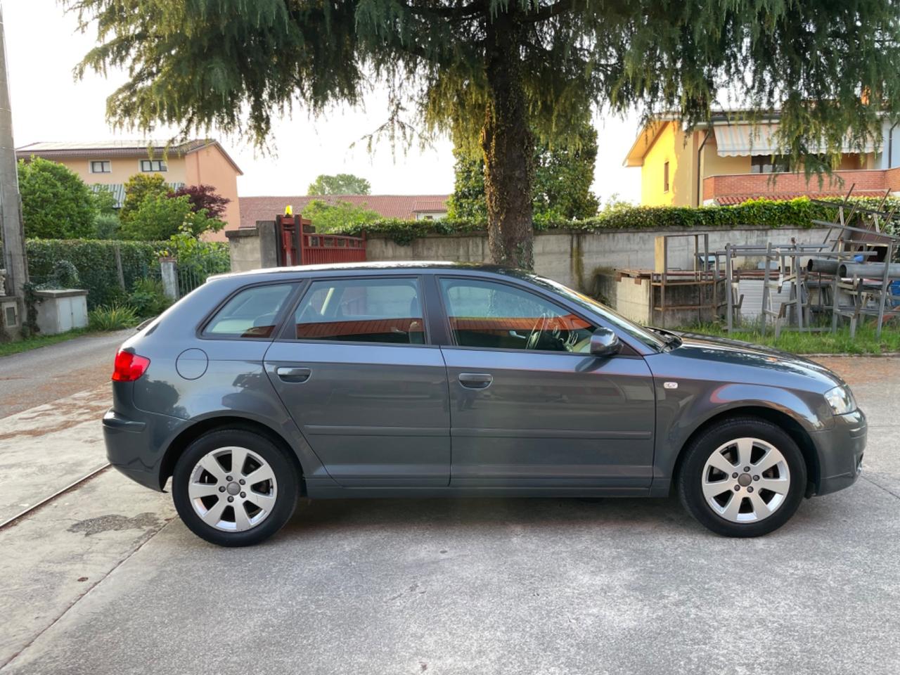 Audi A3 SPB 1.6 16V FSI Ambiente