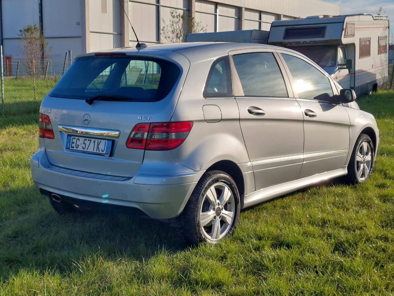 Mercedes-benz B 180 B 180 NGT BlueEFFICIENCY Premium