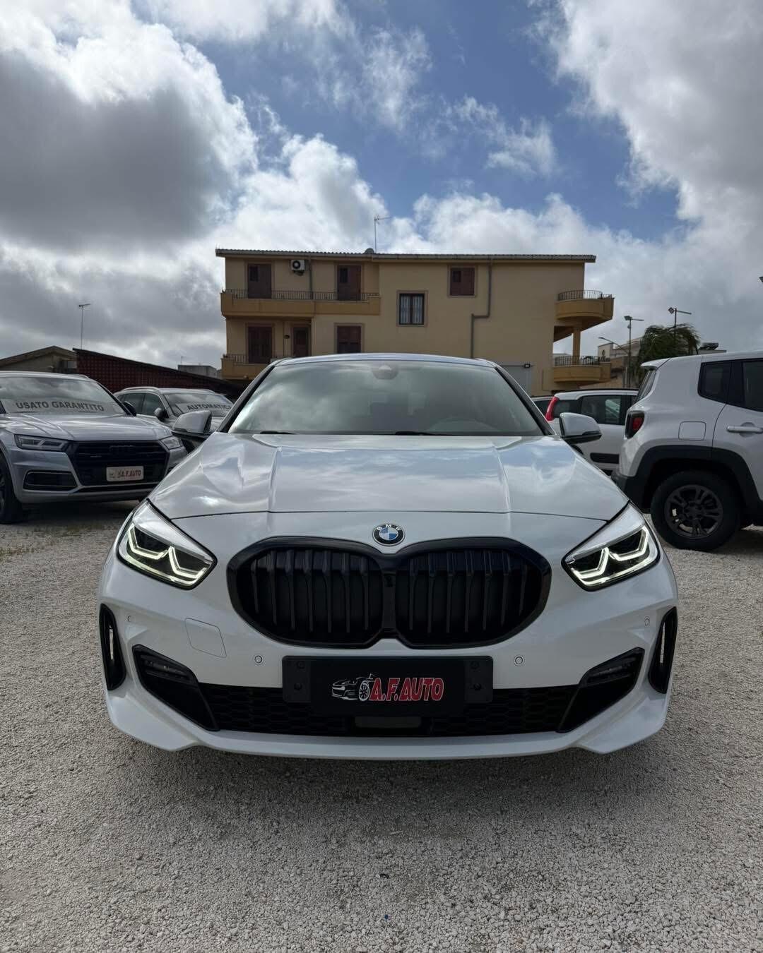 Bmw 118d 5p. Msport